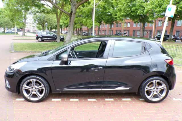 Renault Clio (2016) thumbnail 2