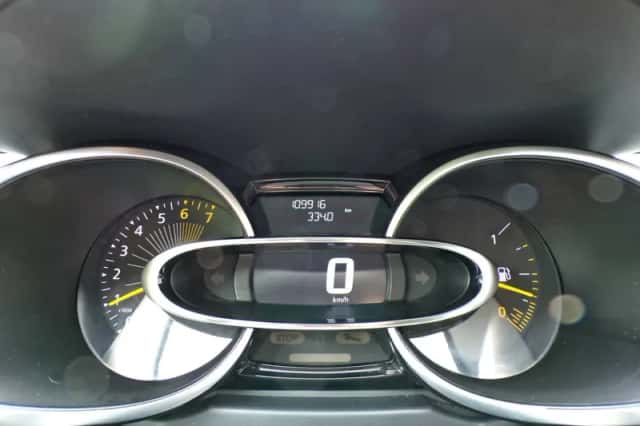 Renault Clio (2016) thumbnail 18