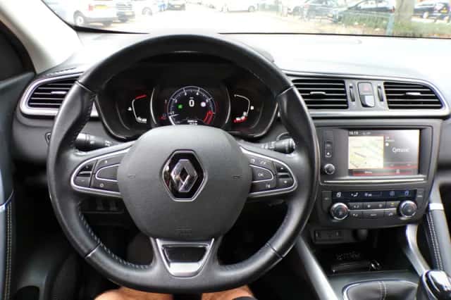 Renault Kadjar (2017) thumbnail 16