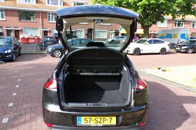 Renault Laguna (2012) thumbnail 12