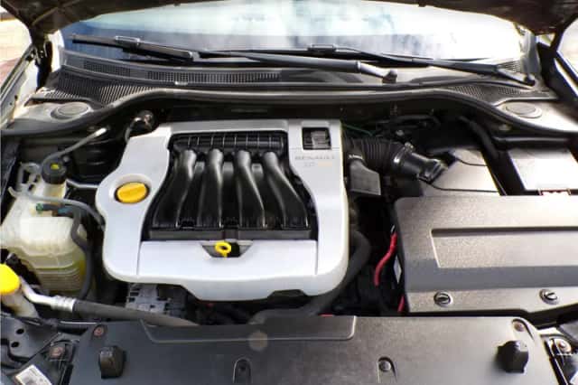 Renault Laguna (2012) thumbnail 13