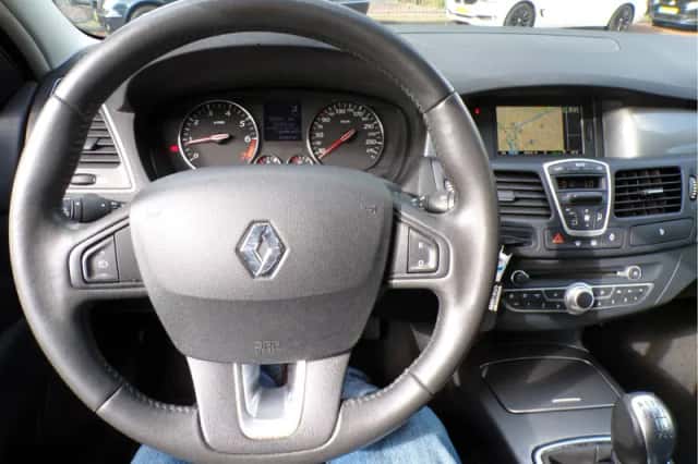 Renault Laguna (2012) thumbnail 16