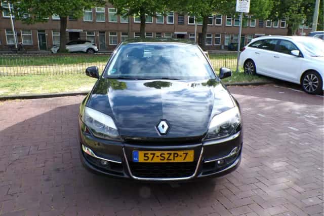 Renault Laguna (2012) thumbnail 5