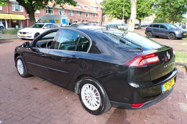 Renault Laguna (2012) thumbnail 10