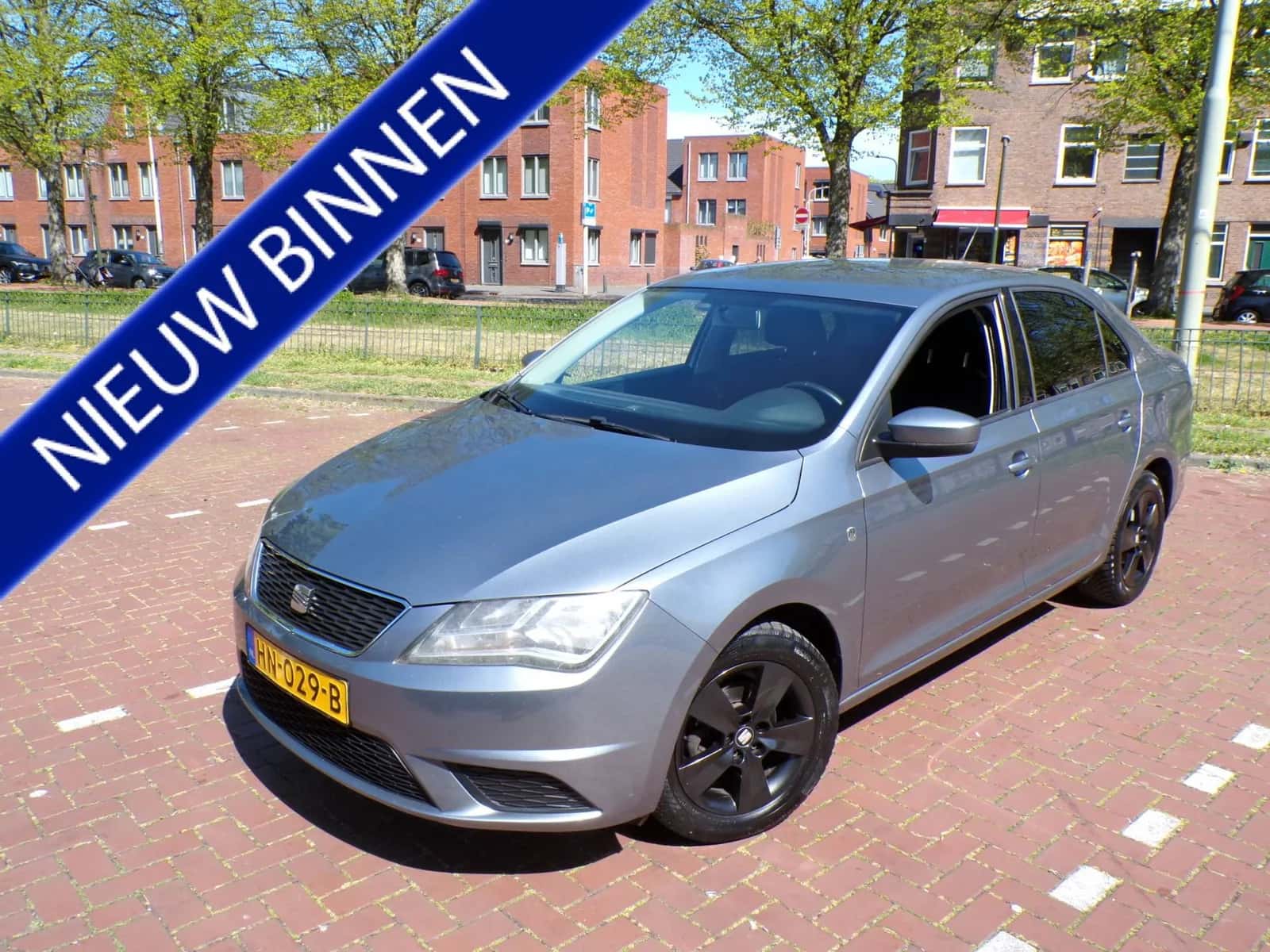 SEAT Toledo (2013) — foto 1