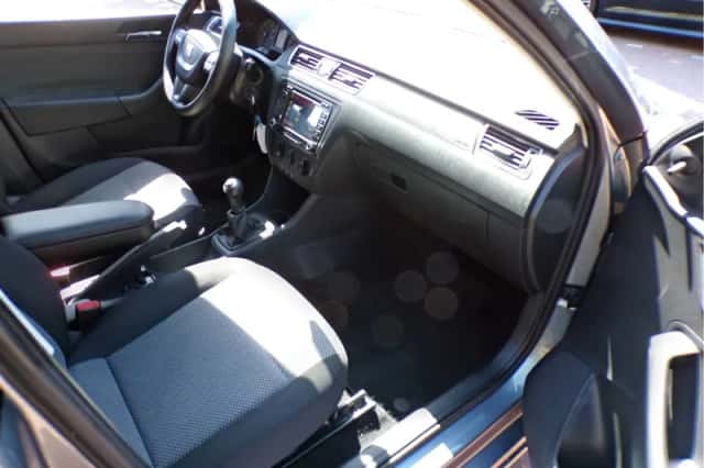 SEAT Toledo (2013) thumbnail 13