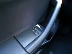 SEAT Toledo (2013) thumbnail 17