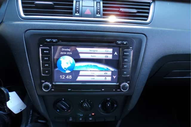 SEAT Toledo (2013) thumbnail 19