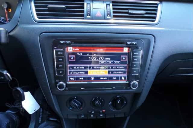 SEAT Toledo (2013) thumbnail 20