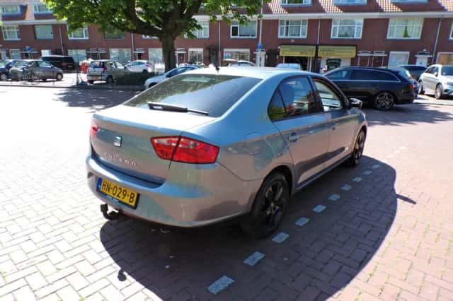 SEAT Toledo (2013) thumbnail 8