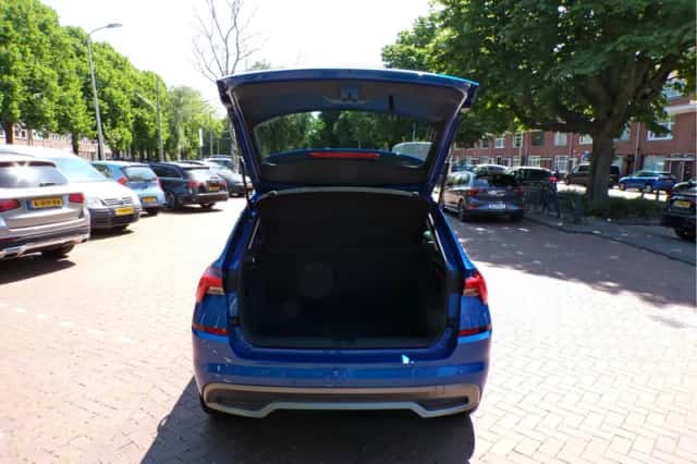 Škoda Kamiq (2019) thumbnail 12