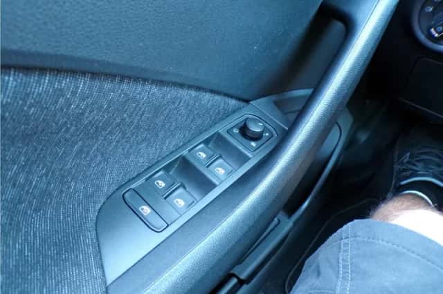 Škoda Kamiq (2019) thumbnail 19
