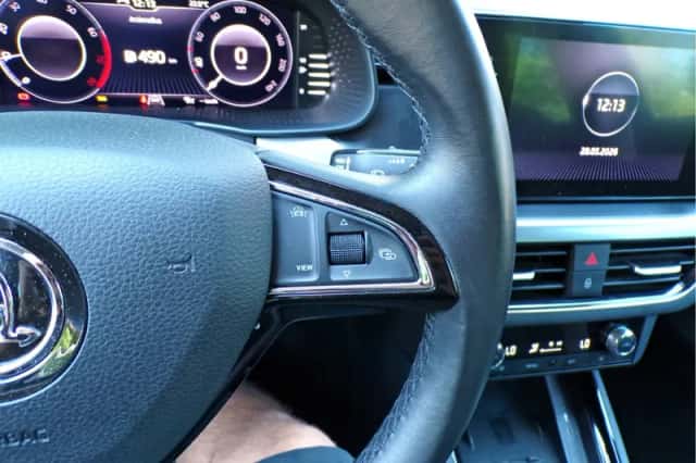 Škoda Kamiq (2019) thumbnail 22