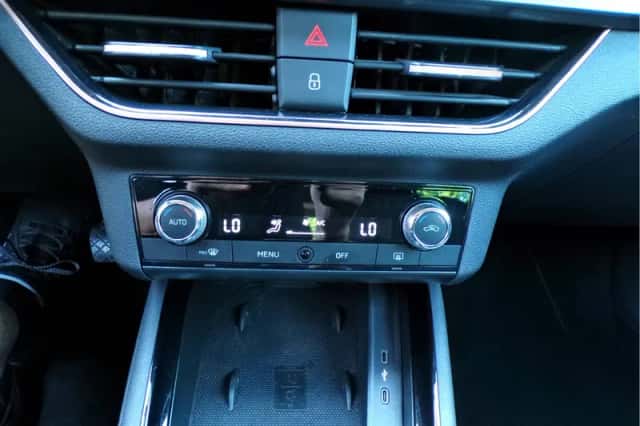 Škoda Kamiq (2019) thumbnail 23