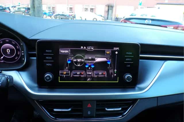Škoda Kamiq (2019) thumbnail 24