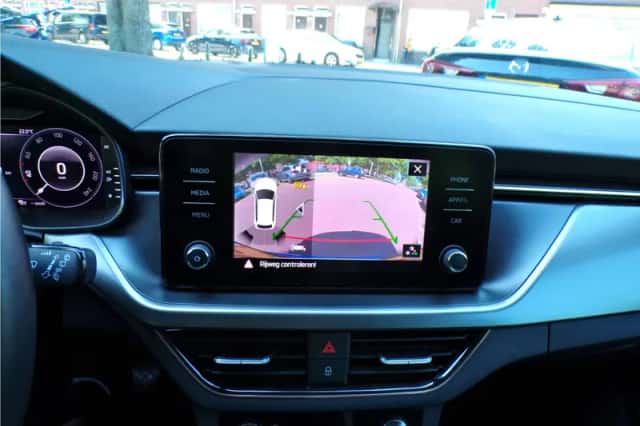 Škoda Kamiq (2019) thumbnail 26