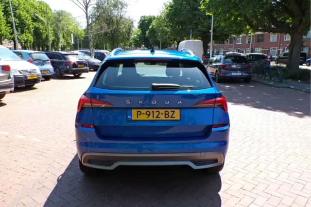 Škoda Kamiq (2019) thumbnail 9