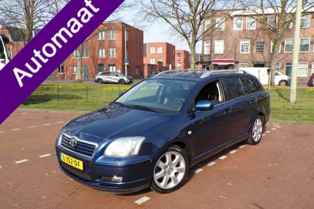 Toyota Avensis (2004)