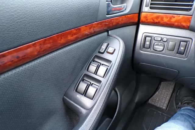 Toyota Avensis (2004) thumbnail 19