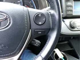 Toyota RAV4 (2016) thumbnail 21