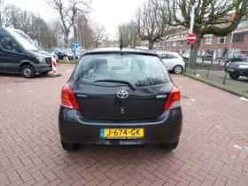 Toyota Yaris (2009) thumbnail 9