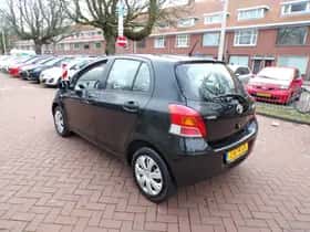 Toyota Yaris (2009) thumbnail 10