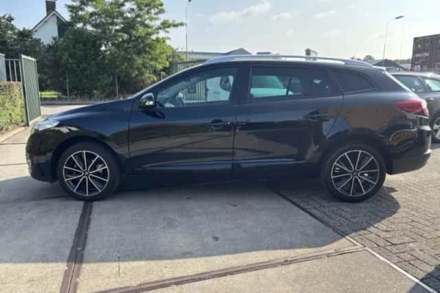 Renault Mégane (2013) thumbnail 3