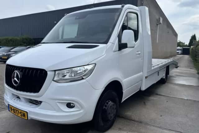 Mercedes-Benz Sprinter (2018) thumbnail 1