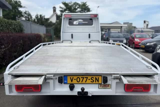 Mercedes-Benz Sprinter (2018) thumbnail 3