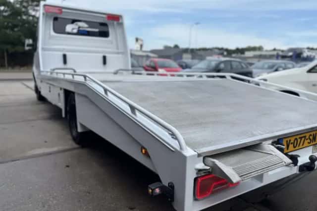 Mercedes-Benz Sprinter (2018) thumbnail 4
