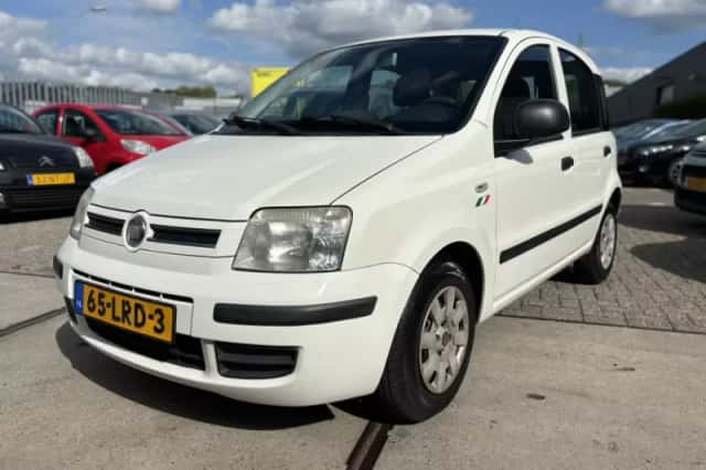 Fiat Panda (2010) thumbnail 1