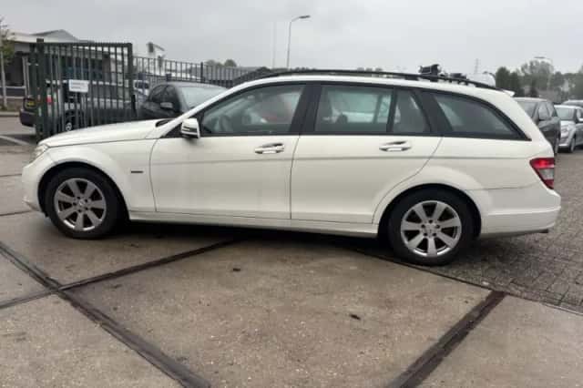 Mercedes-Benz C-Klasse (2009) thumbnail 4