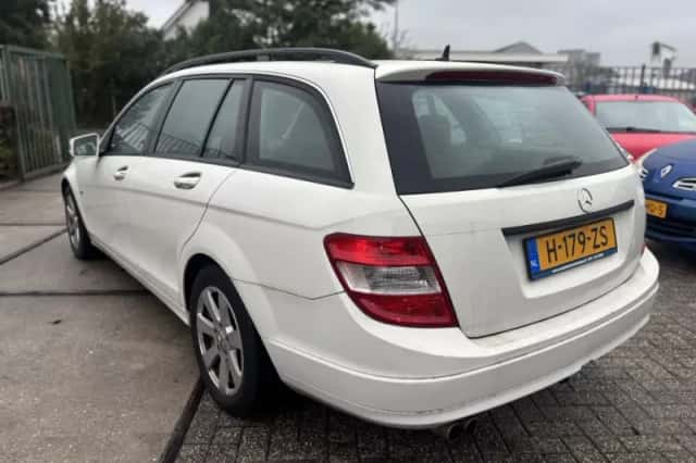 Mercedes-Benz C-Klasse (2009) thumbnail 6