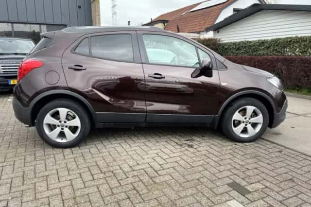 Opel Mokka (2015) thumbnail 3