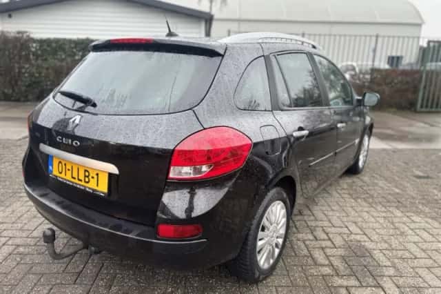 Renault Clio (2010) thumbnail 6
