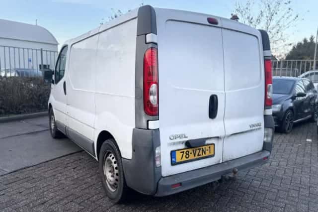 Opel Vivaro (2009) thumbnail 5