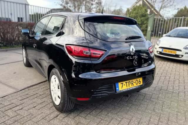 Renault Clio (2014) thumbnail 6