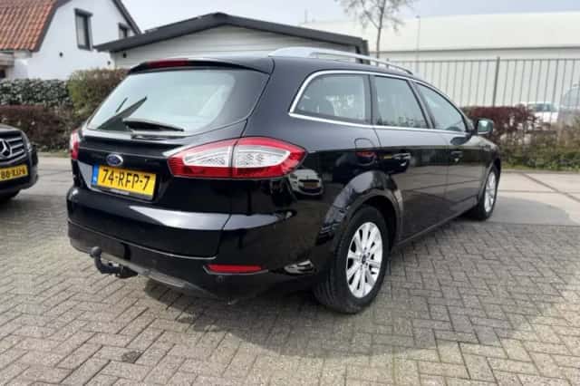 Ford Mondeo (2011) thumbnail 6