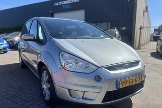 Ford S-Max (2007) thumbnail 2