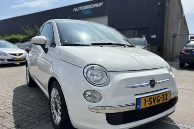 Fiat 500 (2013) thumbnail 2