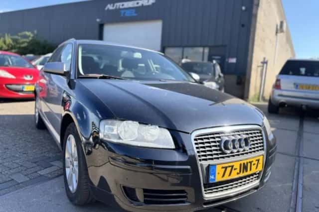 Audi A3 (2006) thumbnail 2