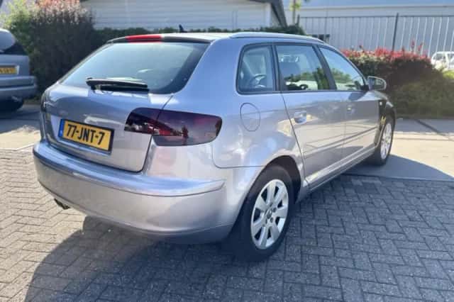 Audi A3 (2006) thumbnail 5