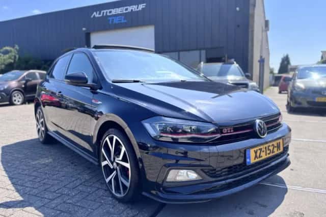 Volkswagen Polo (2019) thumbnail 2