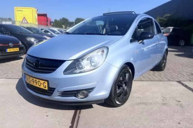 Opel Corsa (2009) thumbnail 1
