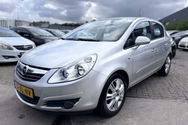 Opel Corsa (2007) thumbnail 1