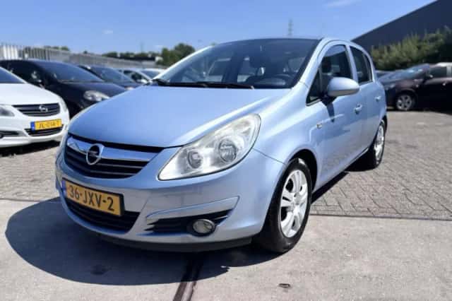 Opel Corsa (2009) thumbnail 1