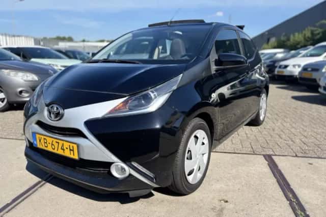 Toyota Aygo (2016) thumbnail 1