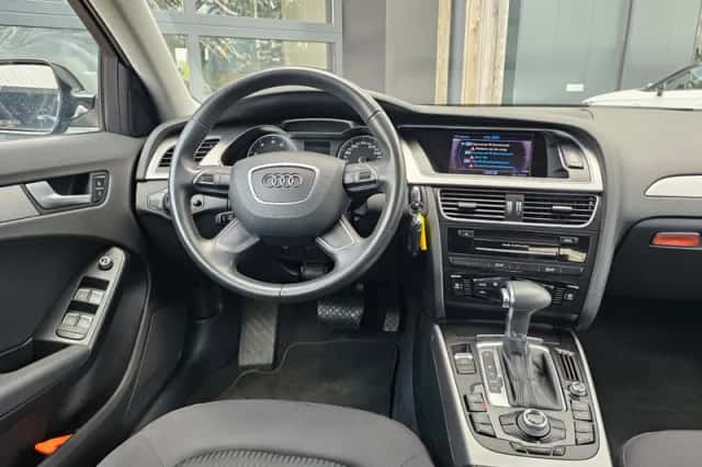 Audi A4 (2013) thumbnail 3