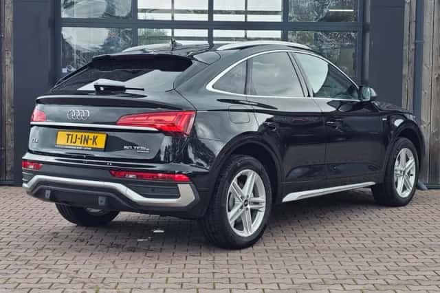 Audi Q5 (2022) thumbnail 4