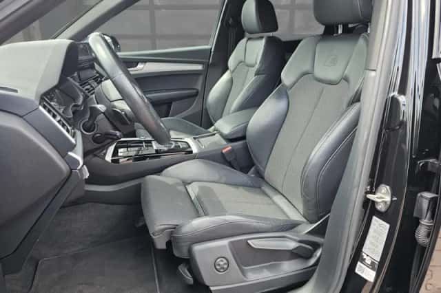 Audi Q5 (2022) thumbnail 5